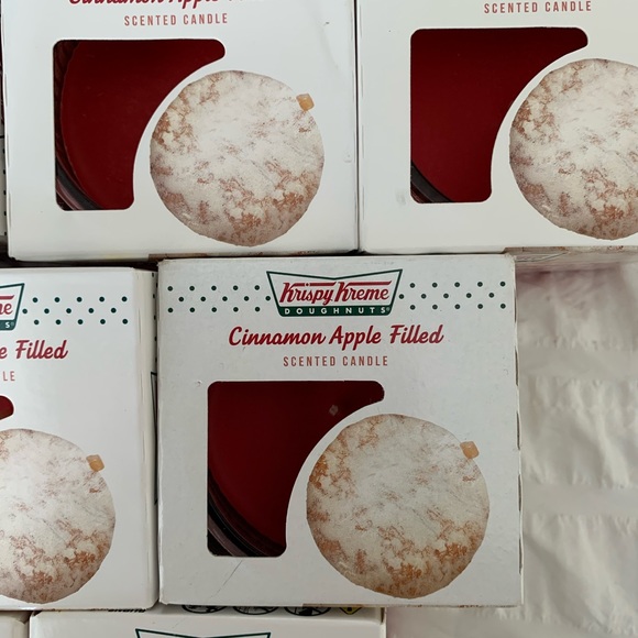 (9) Krispy Kreme Doughnut filled scented candles New in Box - Picture 2 of 8